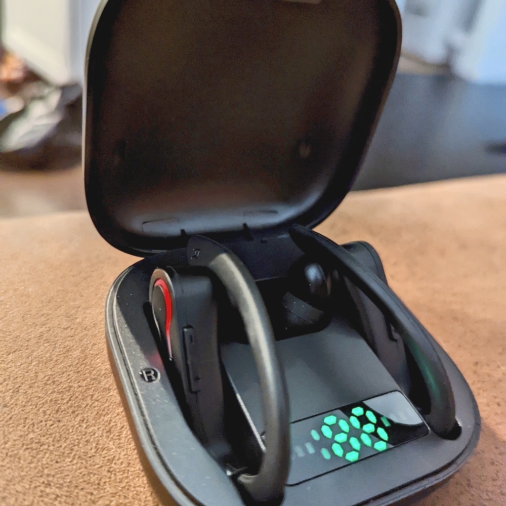 Bluetooth Earbuds